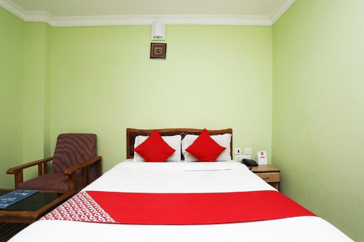 Hotel Sambit International, Near Sea Beach Purî Extérieur photo